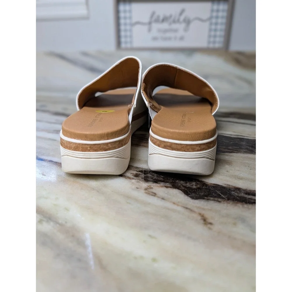 Adrienne Vittadini Sport Provence White Platform Slide Sandals Womens 9M Wedge